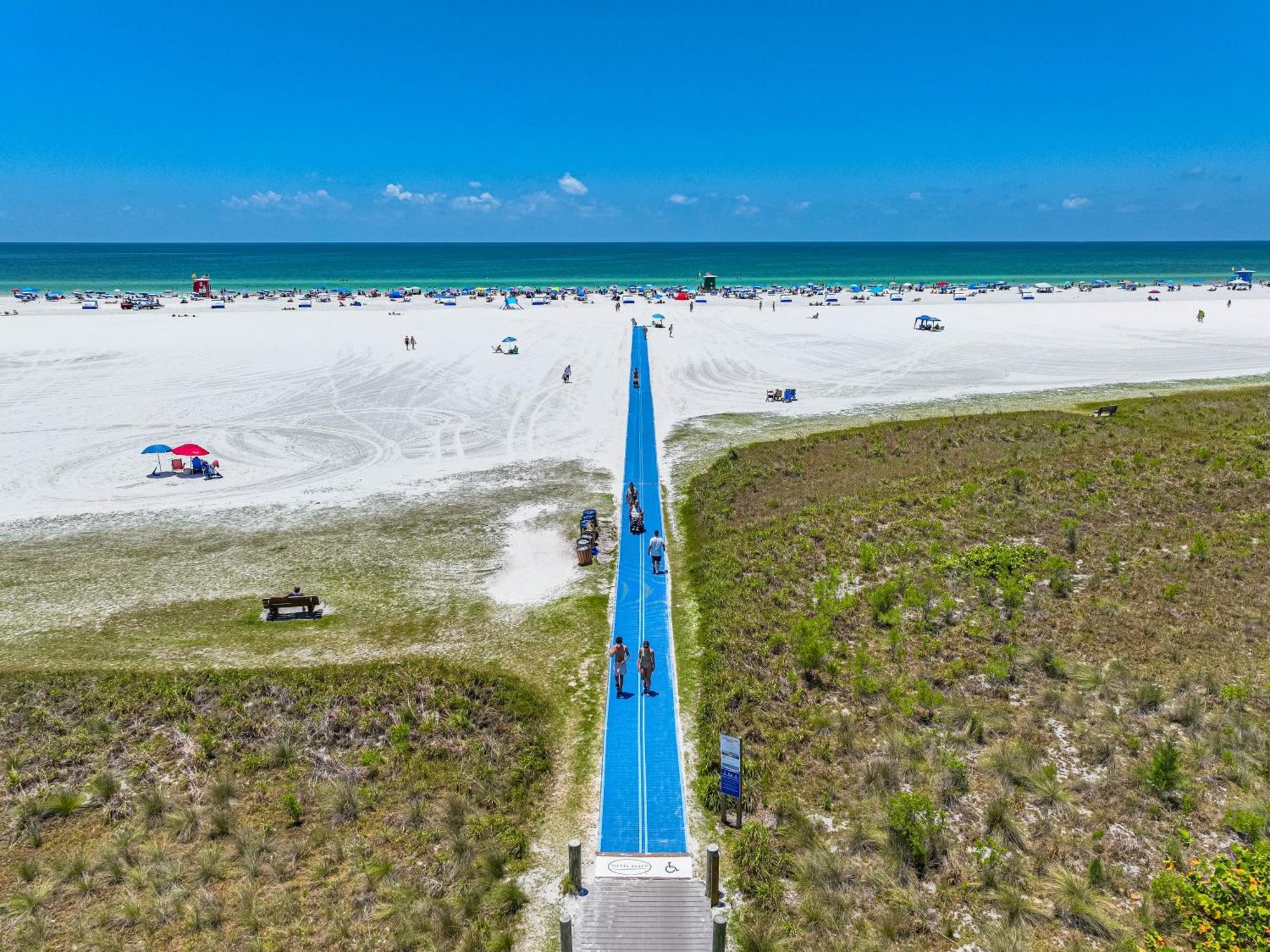Апартаменты Our House At The Beach - West Tower Сиеста-Ки Экстерьер фото
